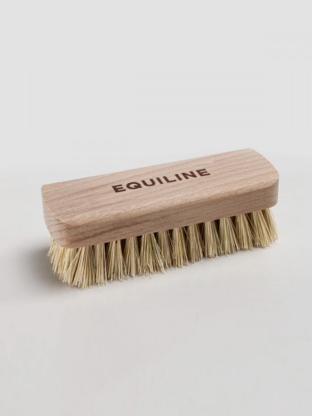 Brosse pour casque et airbag